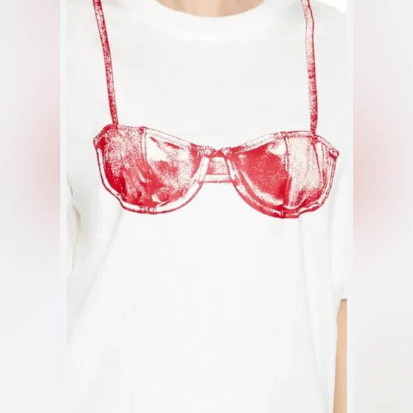 NWT Forever 21 Red Bra Printed T-Shirt - Picture 3 of 6